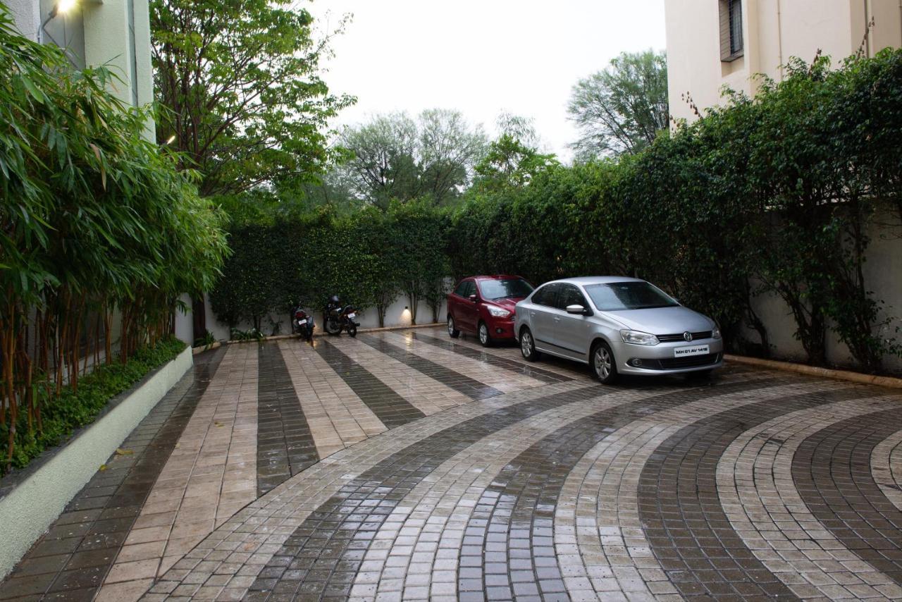 Monarch Montvert Pune Exterior foto